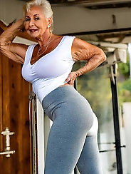 XMature - Muscles, Tight Fit and White Leggings: Displaying Strength in a Cottagecore Fitness Body